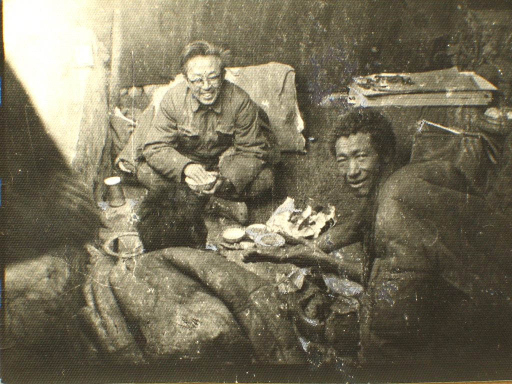 01 Pan Shixun visited Tibet in 1980.jpg