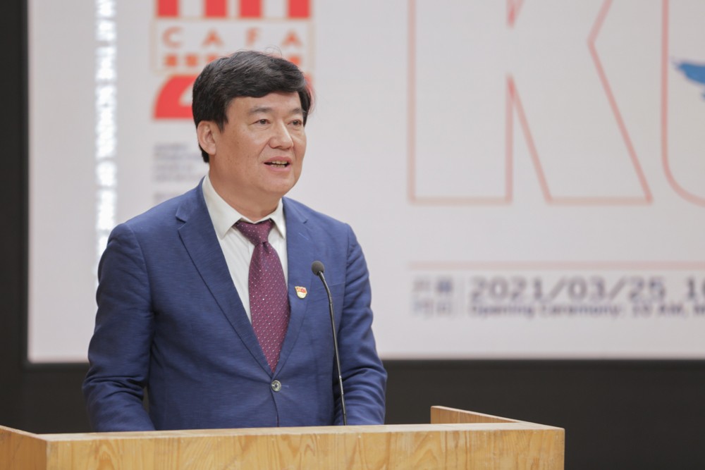 03 Gao Hong, Party Secretary of CAFA announced the official opening of the exhibition..jpg