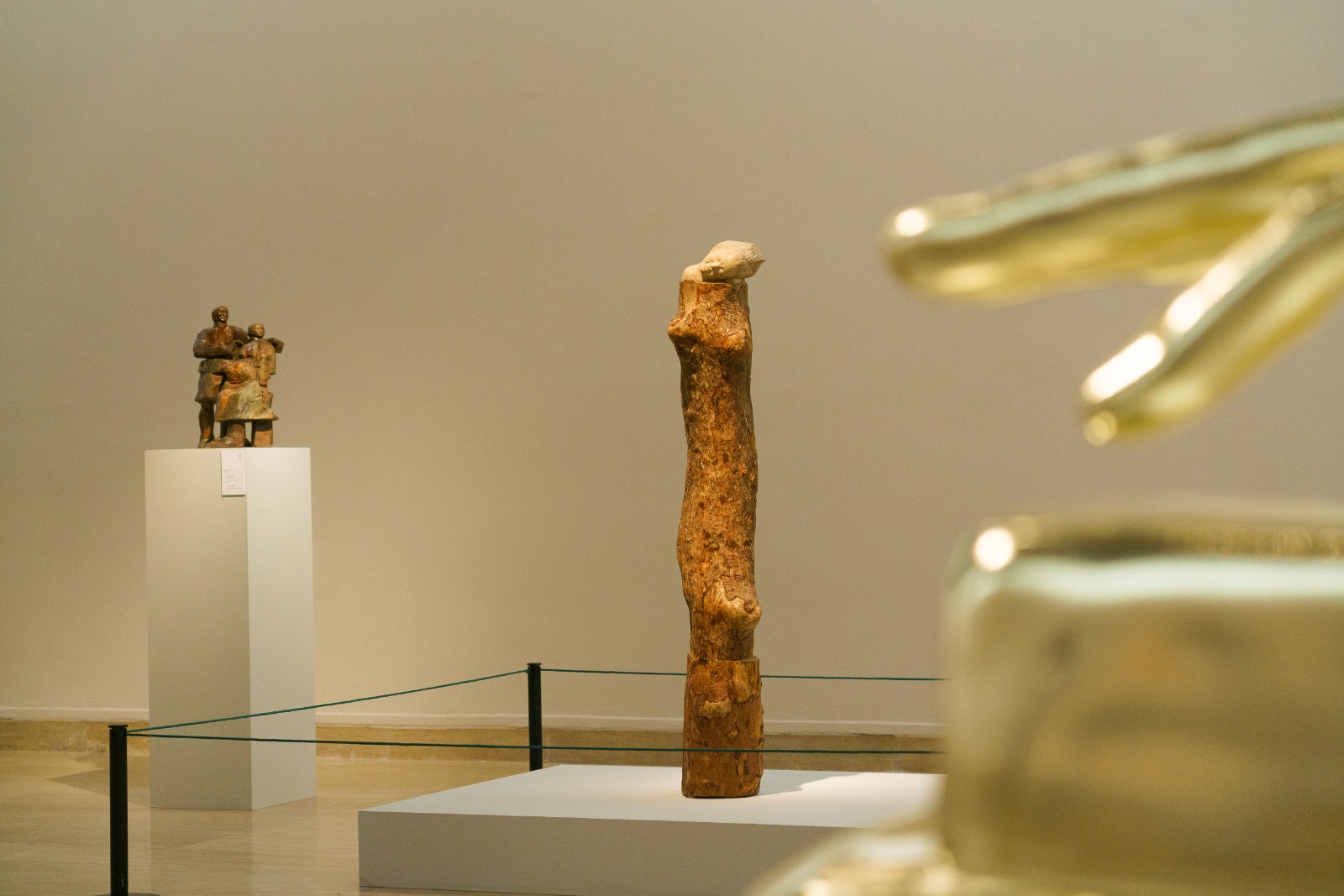 02 Exhibition View of “Carve Wood Far Sound—Xiao Li Sculpture Works Exhibition”.jpg