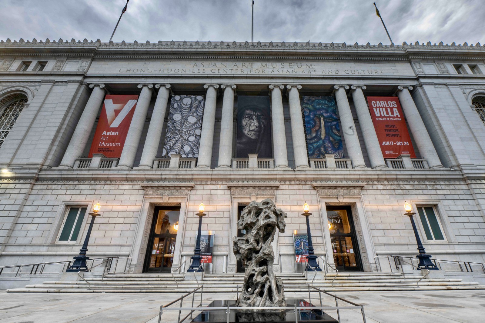 发生在世界语境中的书法——旧金山亚洲艺术博物馆正门吹“东风” - 访谈 