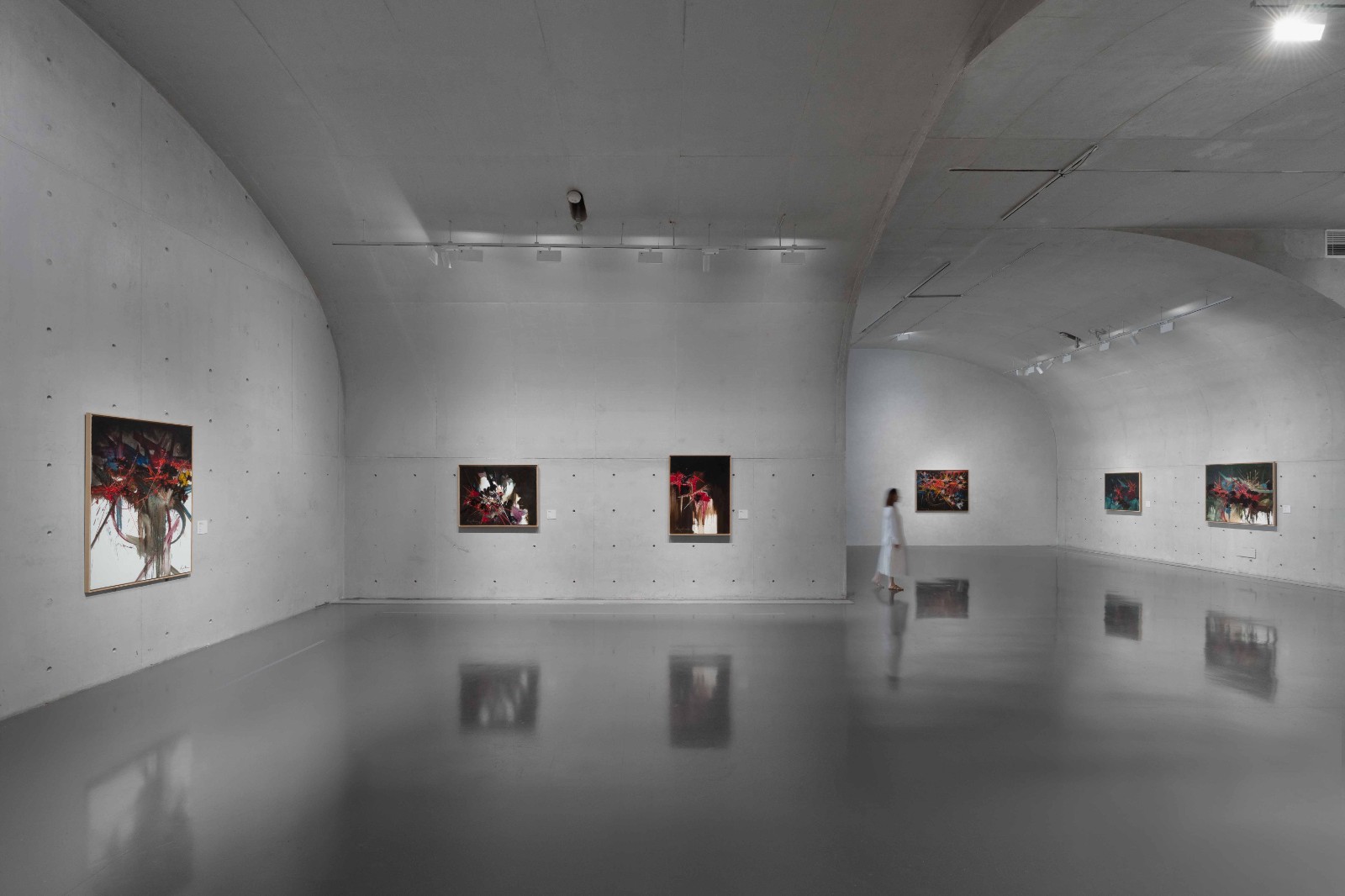 09 Exhibition View.jpg