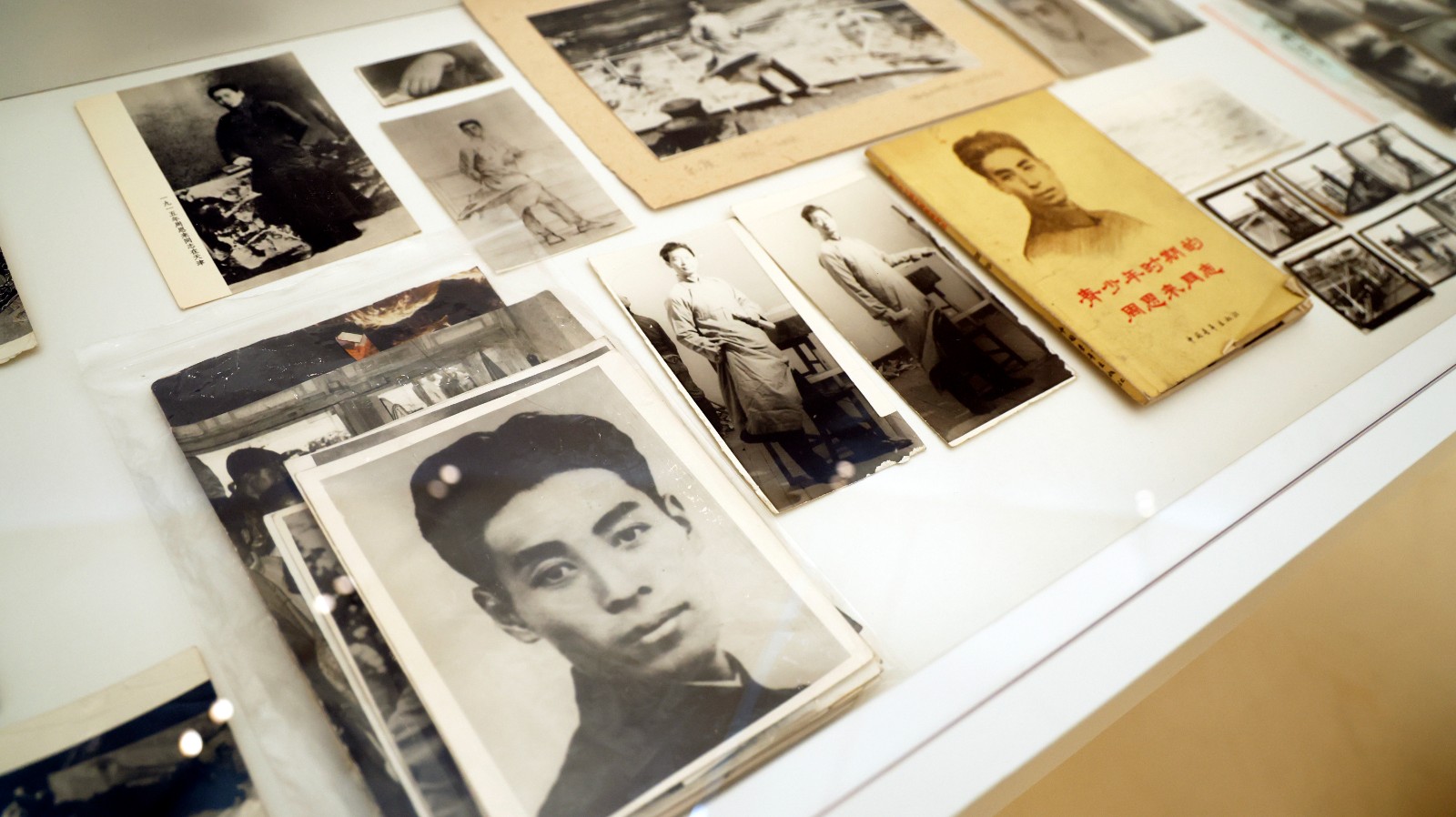 16 Exhibits of “Great Art Needs No Talk The Centennial Retrospective of Lin Gang”.jpg