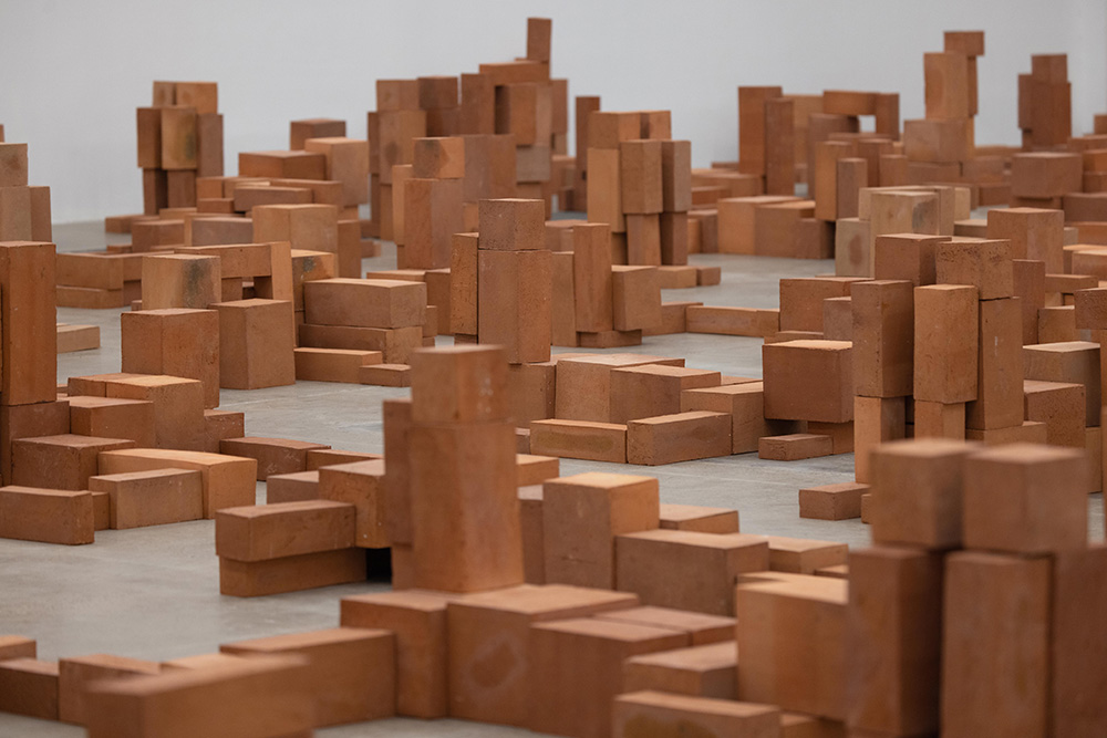 05 Antony Gormley - Body Buildings, Galleria Continua, Beijing, China 2024–25. Resting Place II, 2024, terracotta, 132 figures, dimensions variable. Photograph by Huang Shaoli..jpg